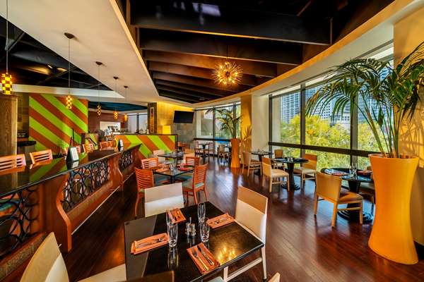 Bar - Hyatt Regency Hotel Miami - I-95, Exit 2A & 2C