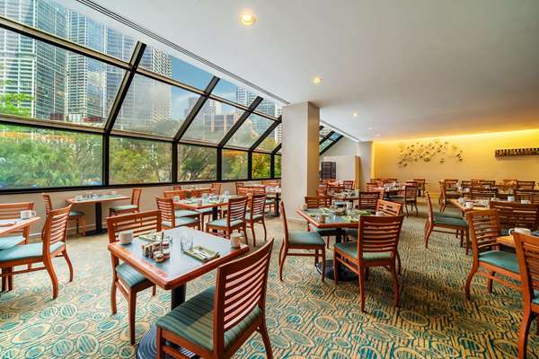 Restaurant - Hyatt Regency Hotel Miami - I-95, Exit 2A & 2C