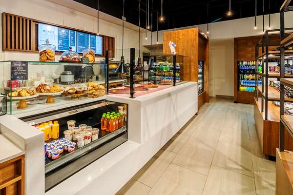 Restaurant - Hyatt Regency Hotel Miami - I-95, Exit 2A & 2C