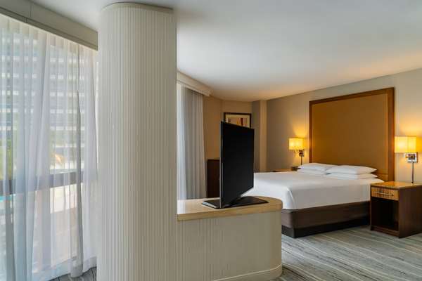 Suite - Hyatt Regency Hotel Miami - I-95, Exit 2A & 2C