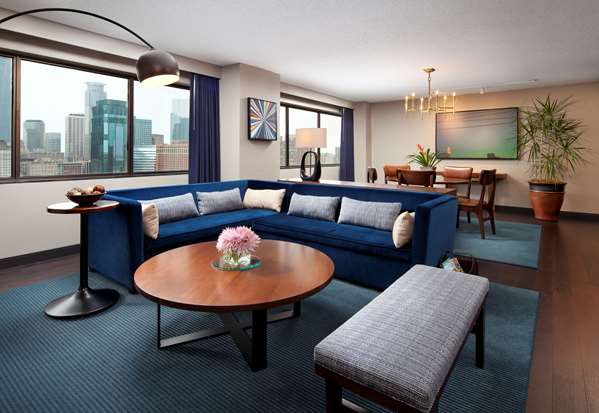 Suite - Hyatt Regency Hotel Downtown Minneapolis