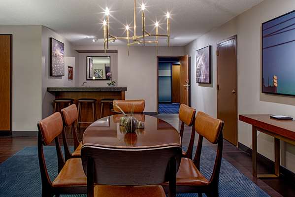 Suite - Hyatt Regency Hotel Downtown Minneapolis