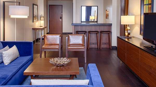 Suite - Hyatt Regency Hotel Downtown Minneapolis