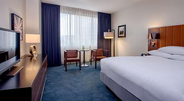 Suite - Hyatt Regency Hotel Downtown Minneapolis