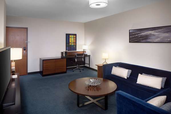 Suite - Hyatt Regency Hotel Downtown Minneapolis