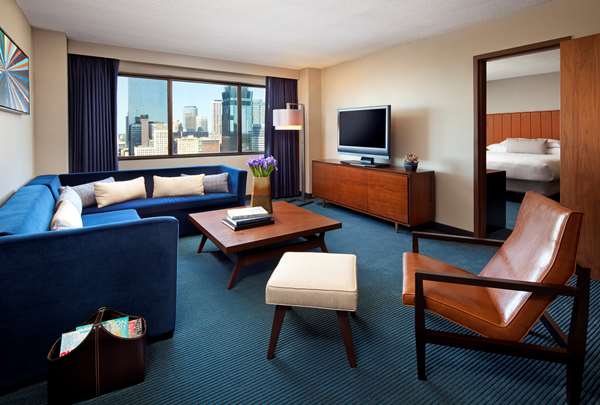 Suite - Hyatt Regency Hotel Downtown Minneapolis