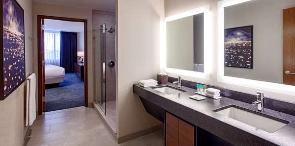  - Hyatt Regency Hotel Downtown Minneapolis