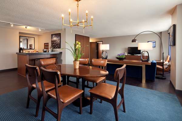 Suite - Hyatt Regency Hotel Downtown Minneapolis