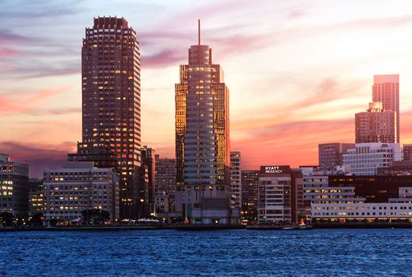Exterior view - Hyatt Regency on the Hudson Hotel Jersey City