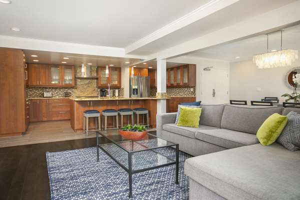 Suite - Hyatt Regency Hotel Newport Beach