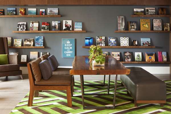 Bar - Hyatt Regency Hotel Newport Beach