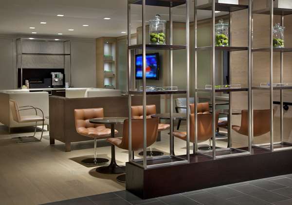 Pool - Grand Hyatt Hotel New York