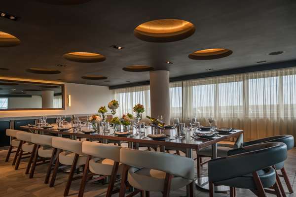 Restaurant - Hyatt Regency Hotel Airport Orlando