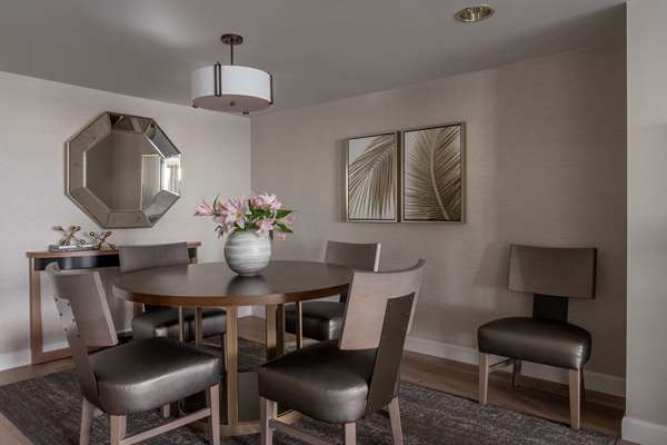 Suite - Hyatt Regency Hotel Airport Orlando