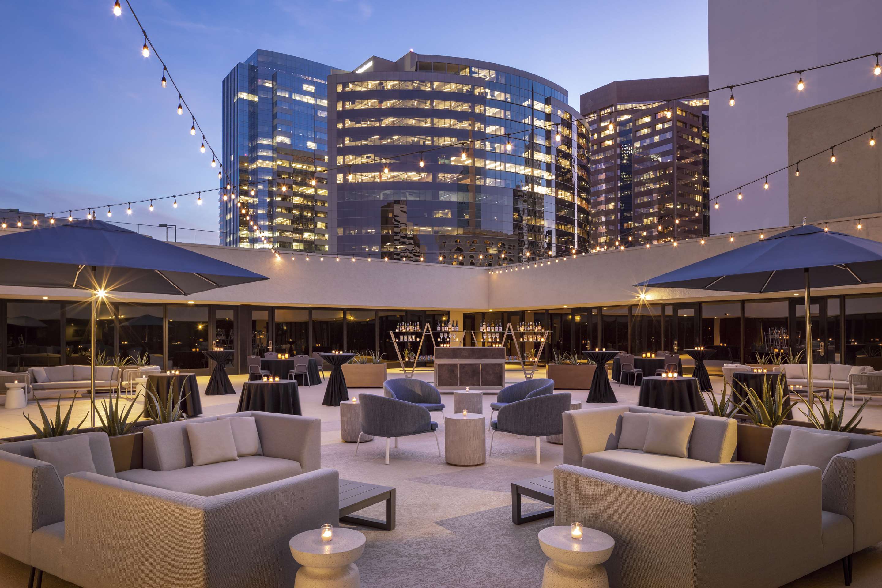 Patio Terrace | Hyatt Regency Phoenix