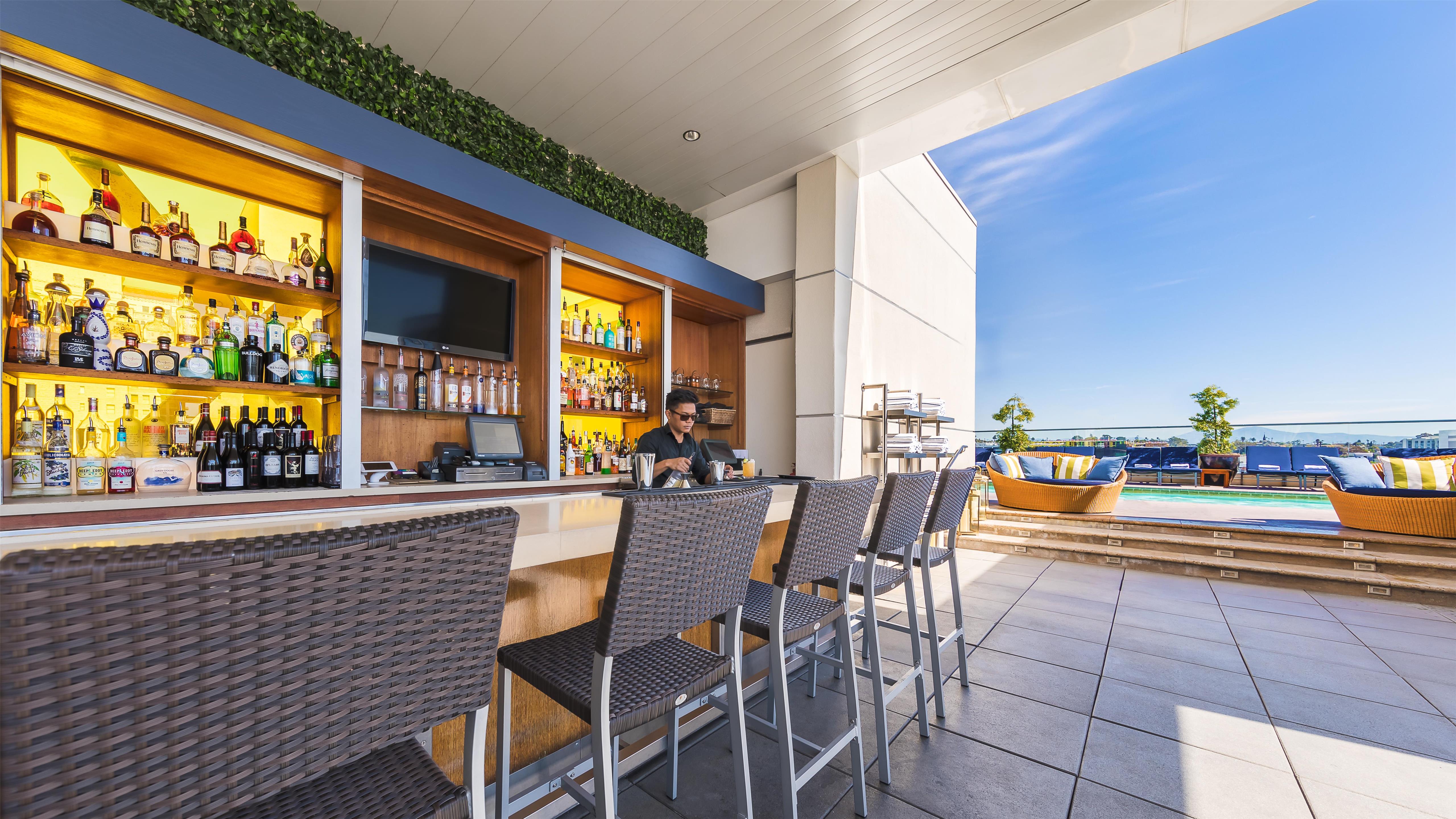 Bar Lounge | Andaz San Diego - a concept by Hyatt