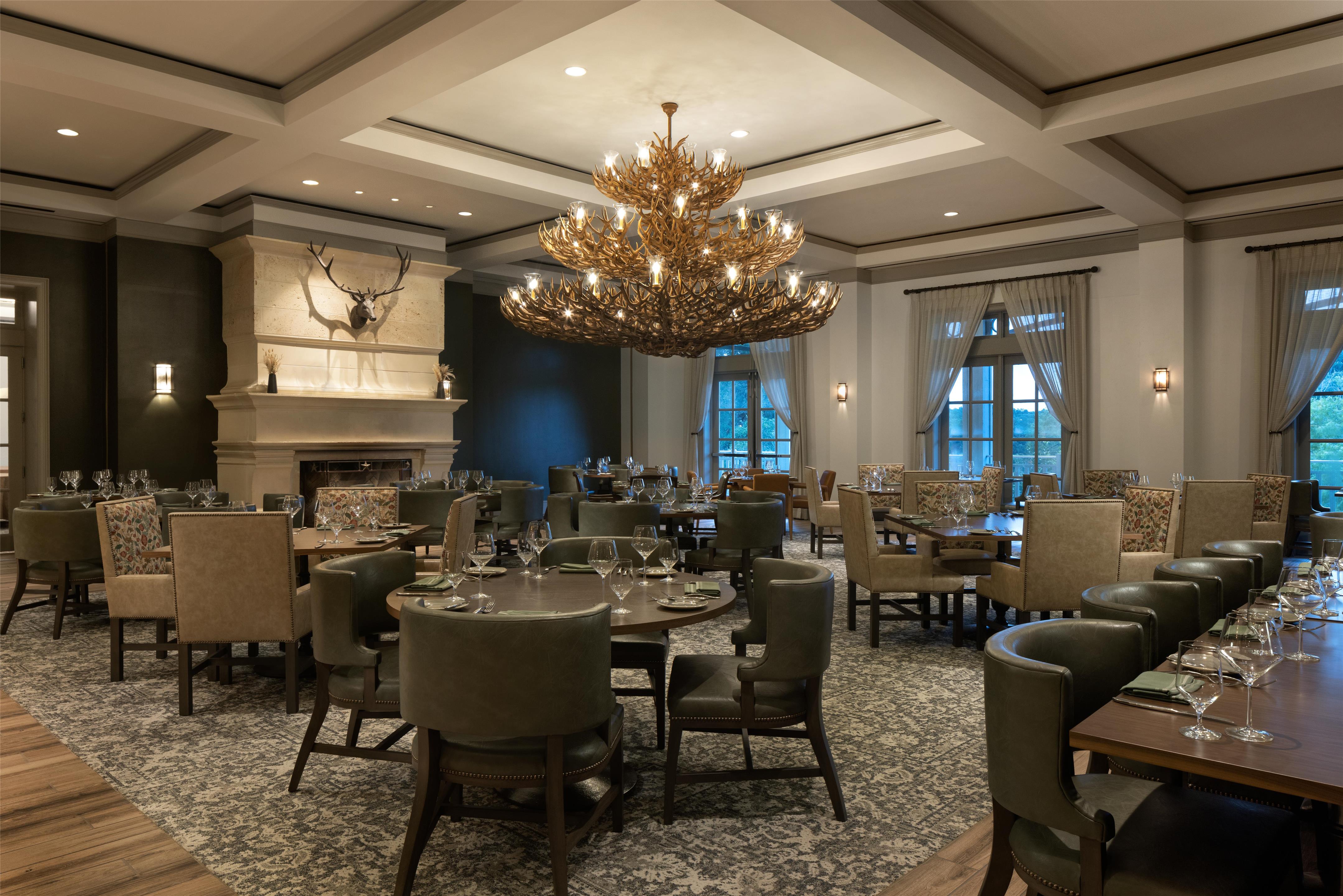 Bar Lounge | Hyatt Regency Hill Country Resort & Spa