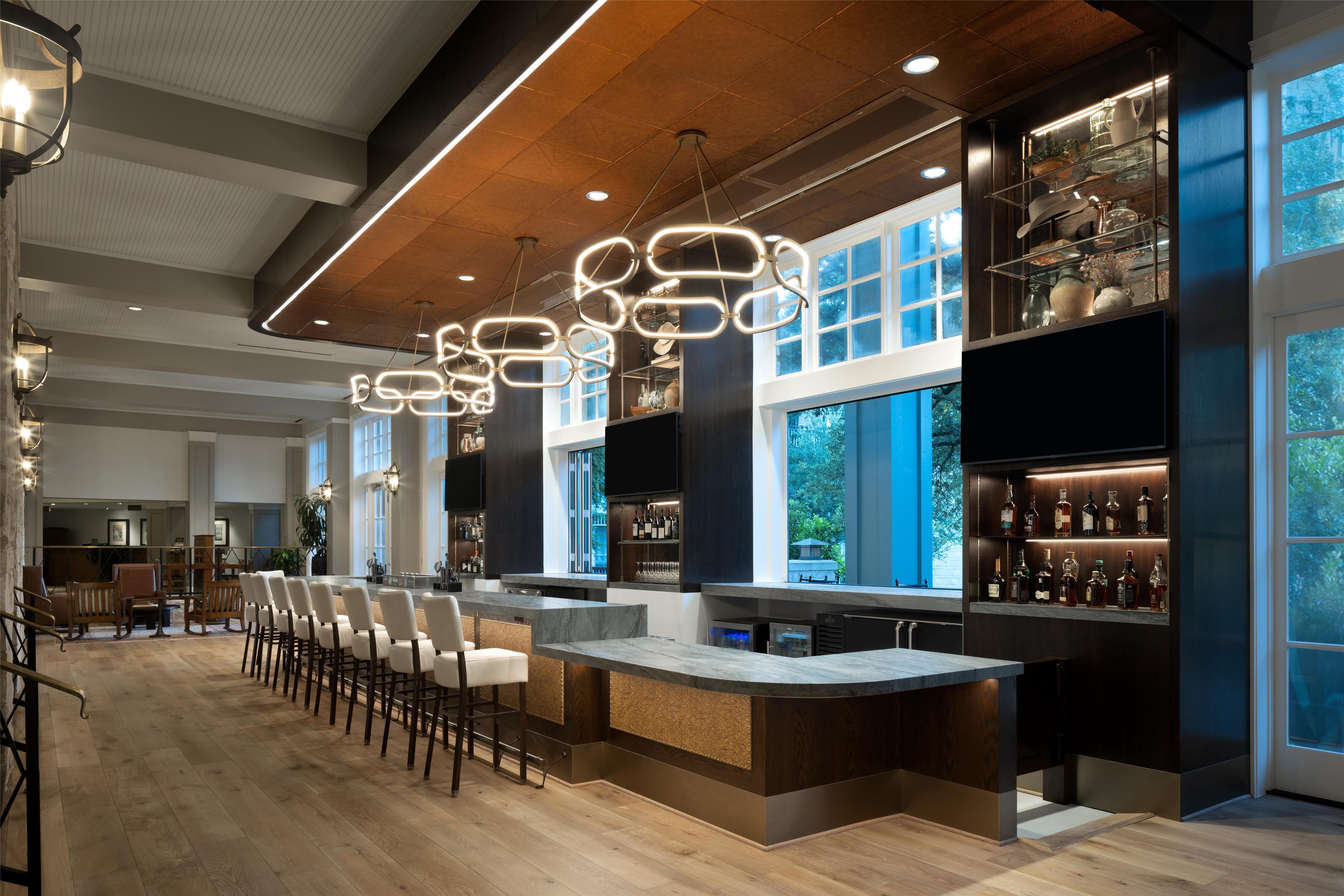 Bar Lounge | Hyatt Regency Hill Country Resort & Spa