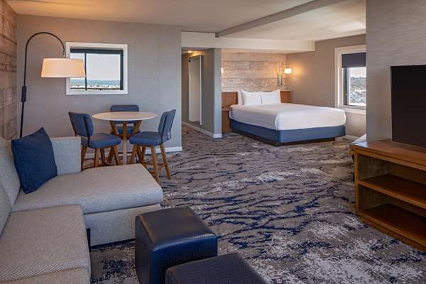 Suite - Hyatt Regency Mission Bay Spa & Marina Hotel