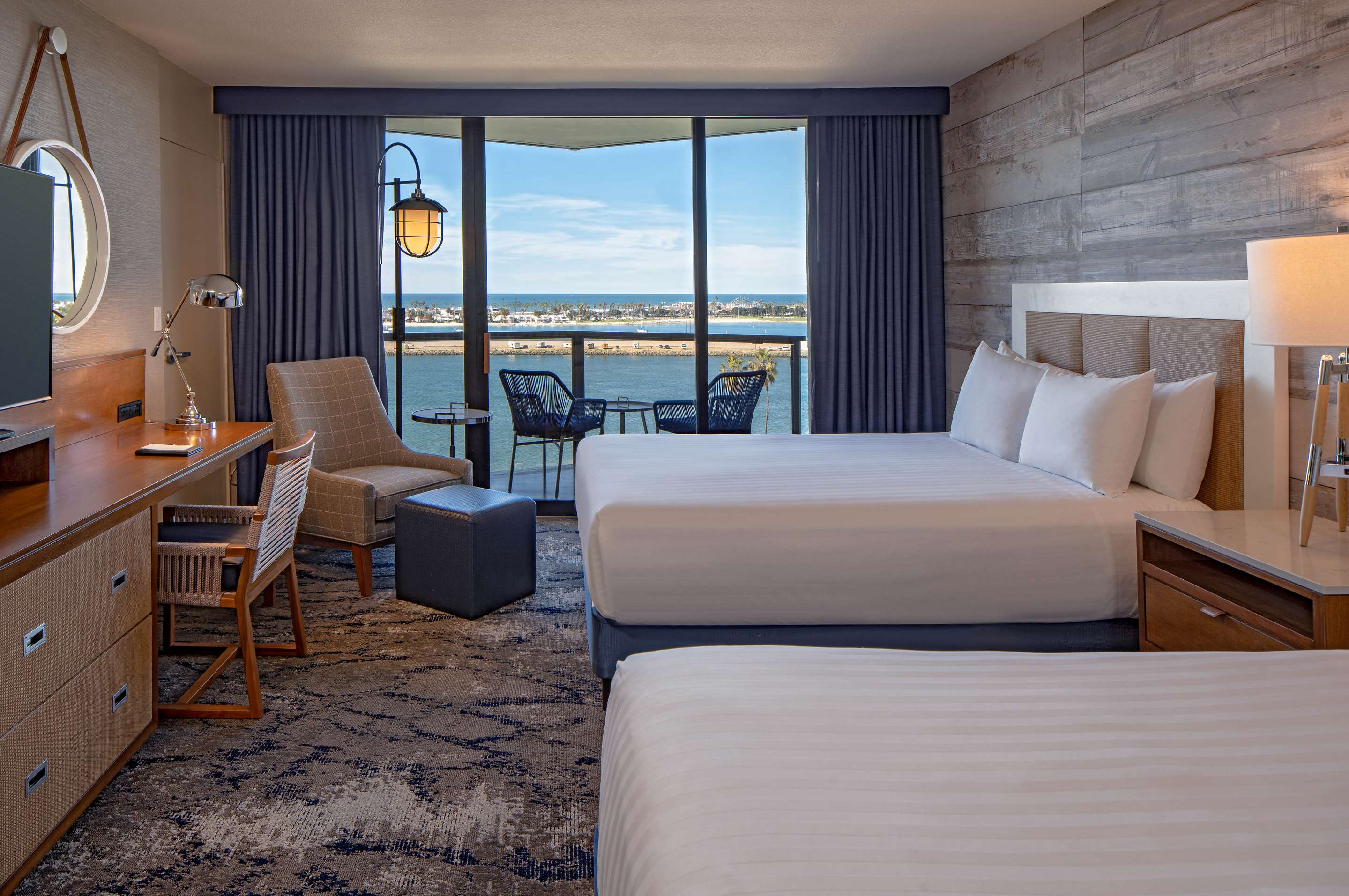 Ocean View Queen