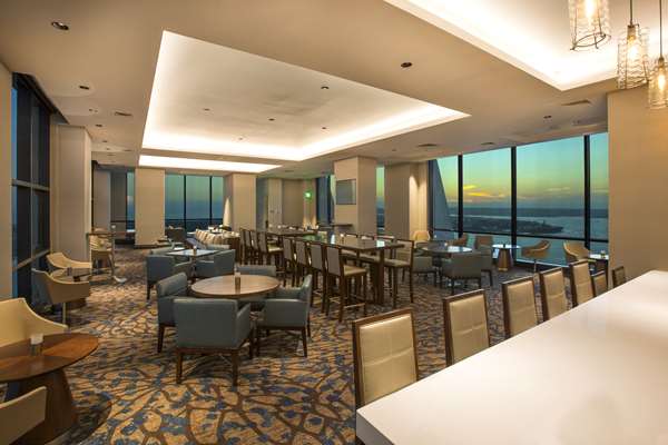 Bar - Manchester Grand Hyatt Hotel San Diego