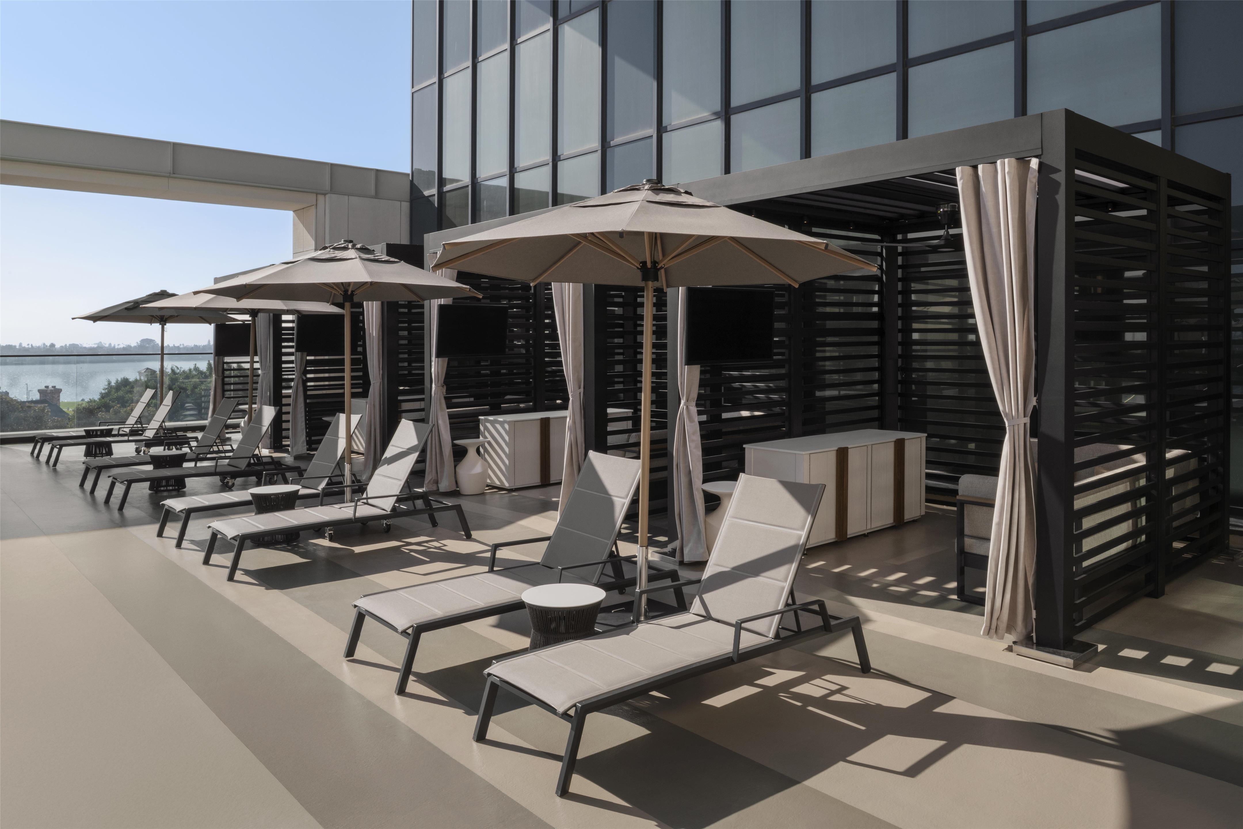 Pool | Manchester Grand Hyatt San Diego