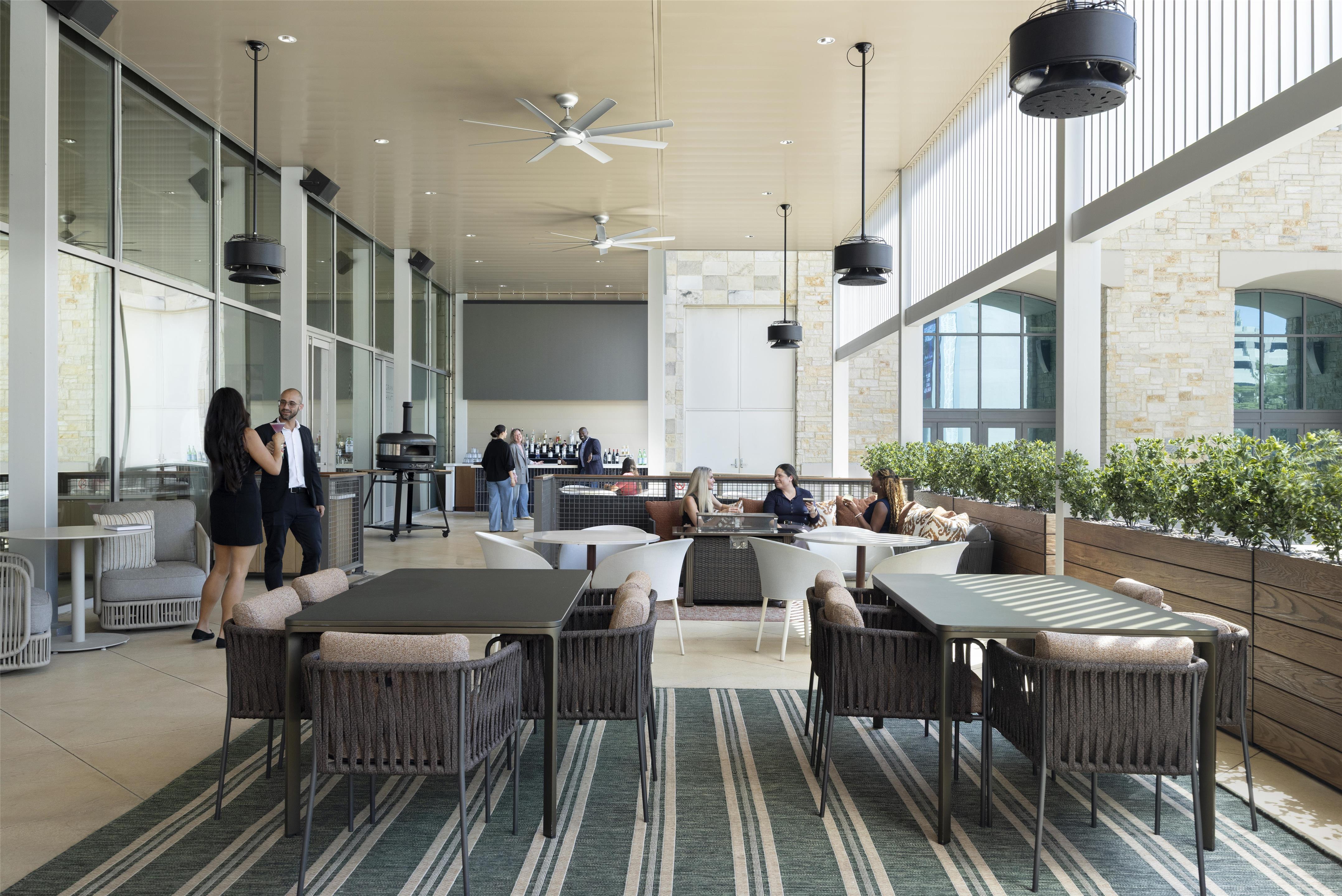 Restaurant | Grand Hyatt San Antonio River Walk
