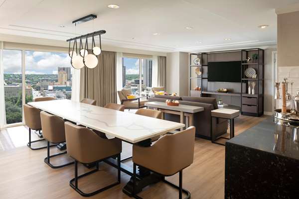 Suite - Hyatt Regency Hotel Riverwalk San Antonio