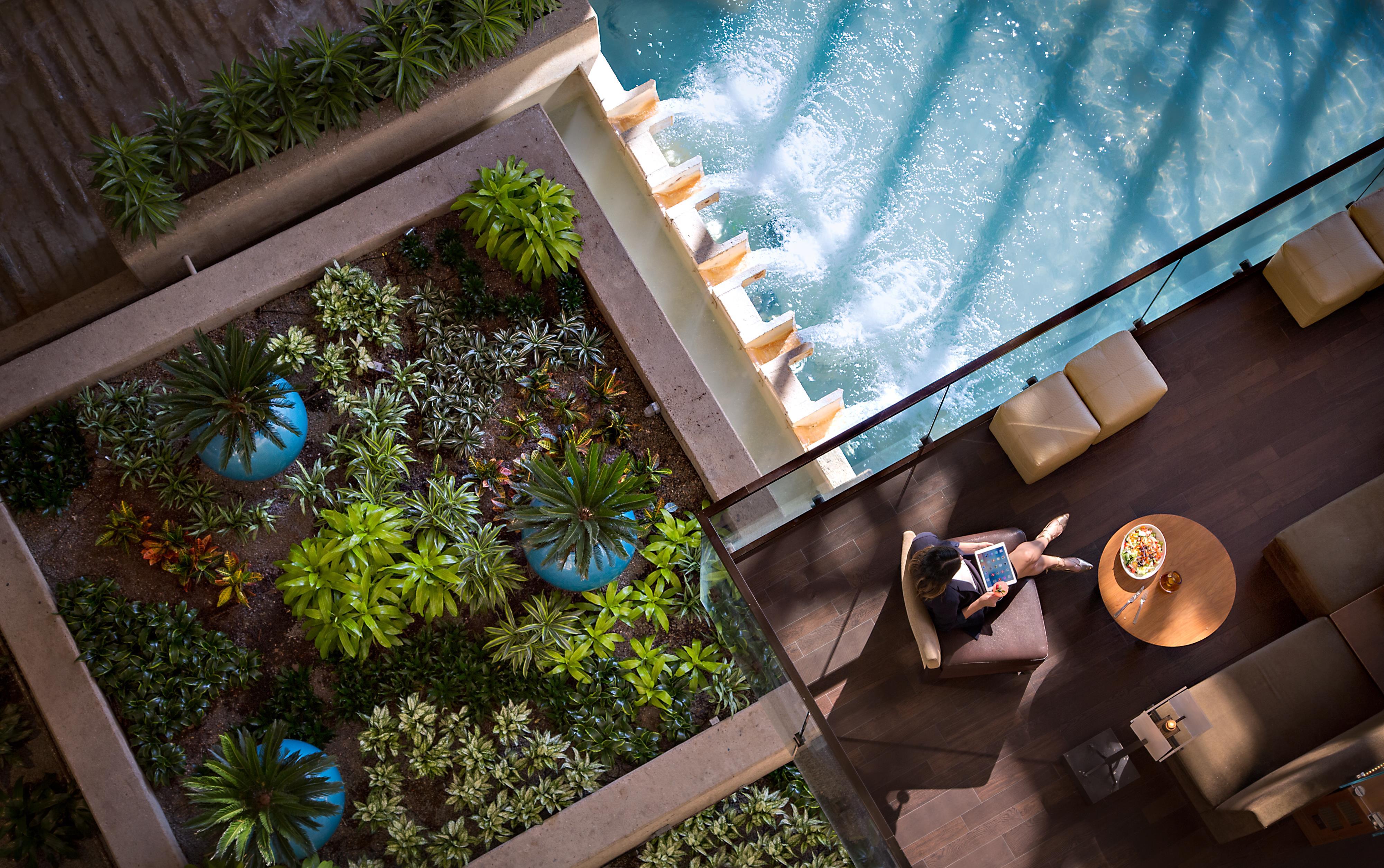 Bar Lounge | Hyatt Regency San Antonio Riverwalk