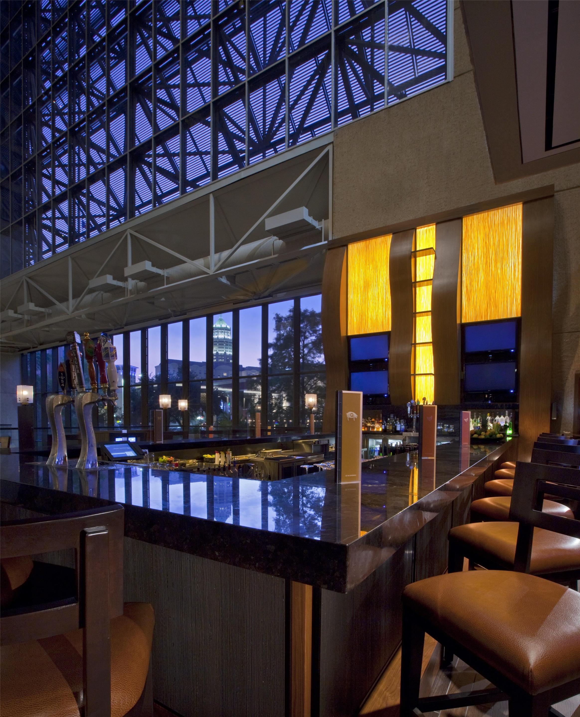 Bar Lounge | Hyatt Regency San Antonio Riverwalk
