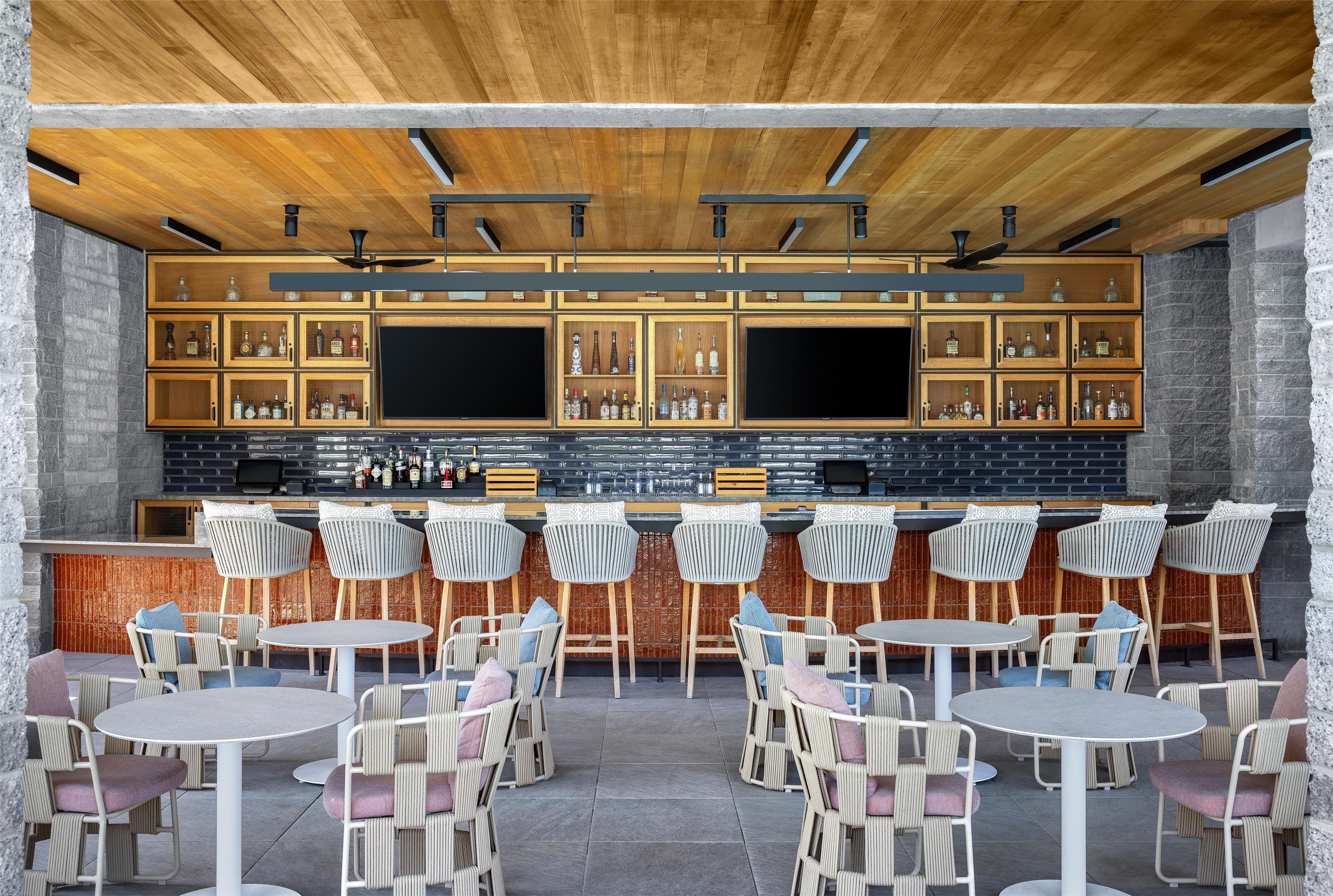 Bar Lounge | Grand Hyatt Scottsdale Resort