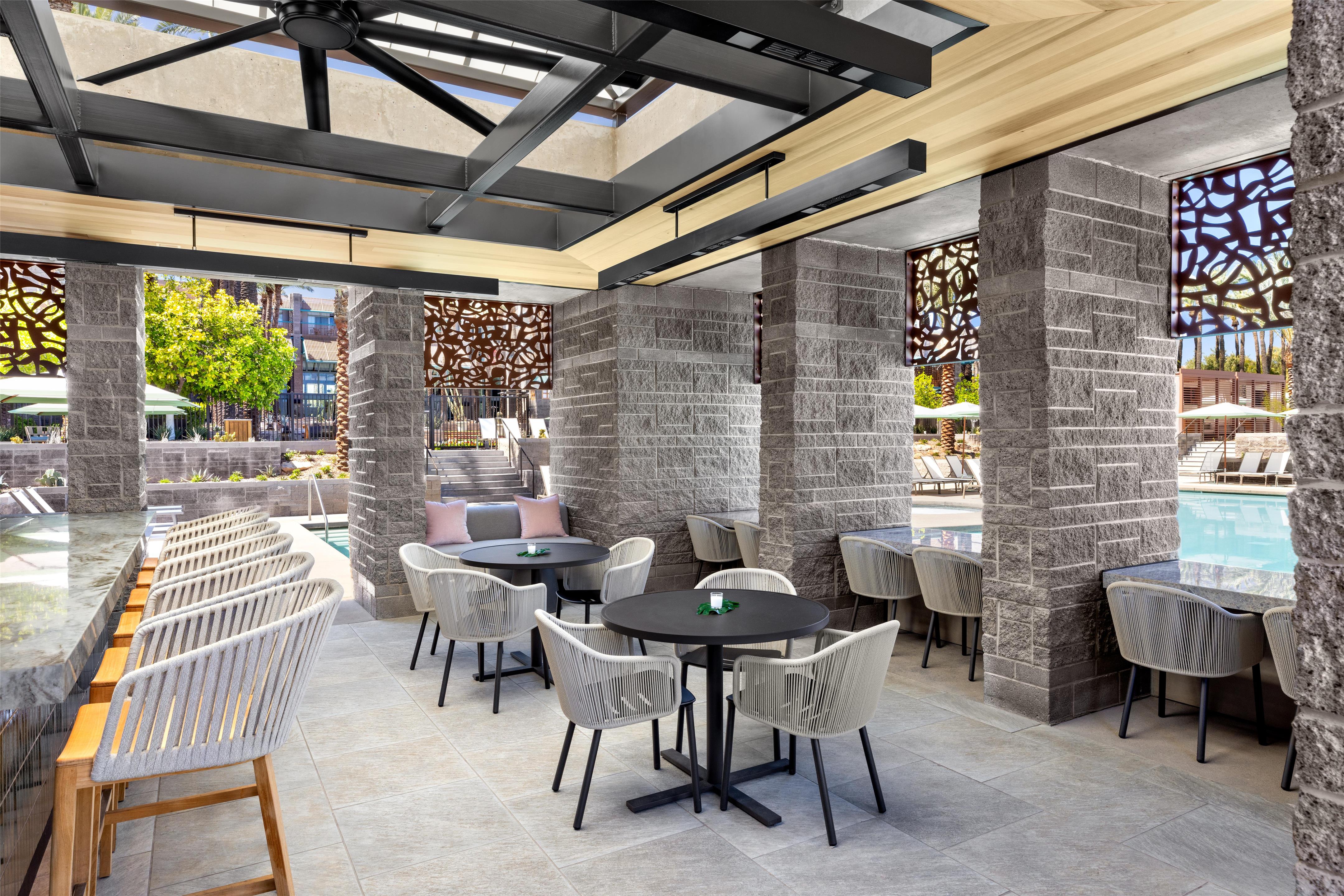 Bar Lounge | Grand Hyatt Scottsdale Resort