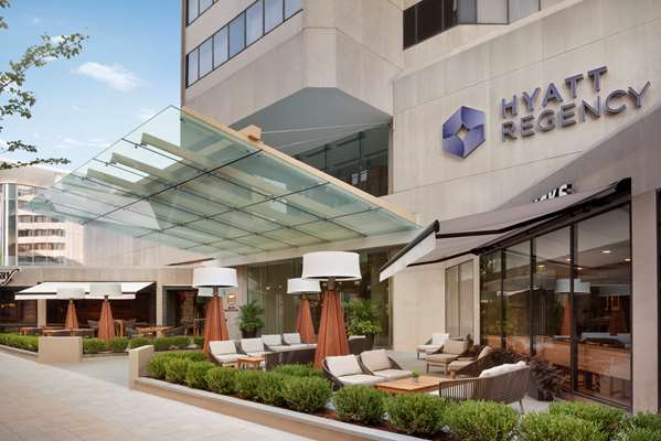 Exterior view - Hyatt Regency Hotel Louisville - I-65, Exit 136C