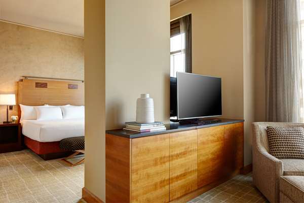 Suite - Grand Hyatt Hotel Seattle - I-5, Exits 164A & 165B