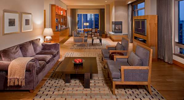 Suite - Grand Hyatt Hotel Seattle - I-5, Exits 164A & 165B