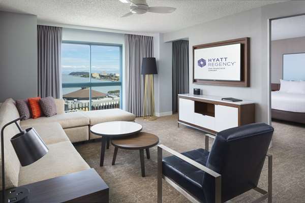 Suite - Hyatt Regency Airport Hotel Burlingame