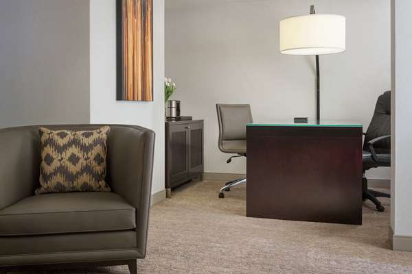 Suite - Hyatt Regency Airport Hotel Burlingame