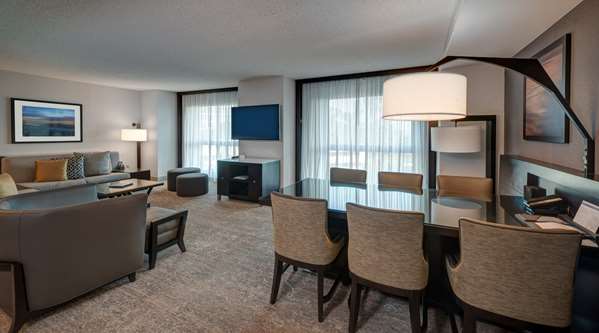 Suite - Hyatt Regency Airport Hotel Burlingame