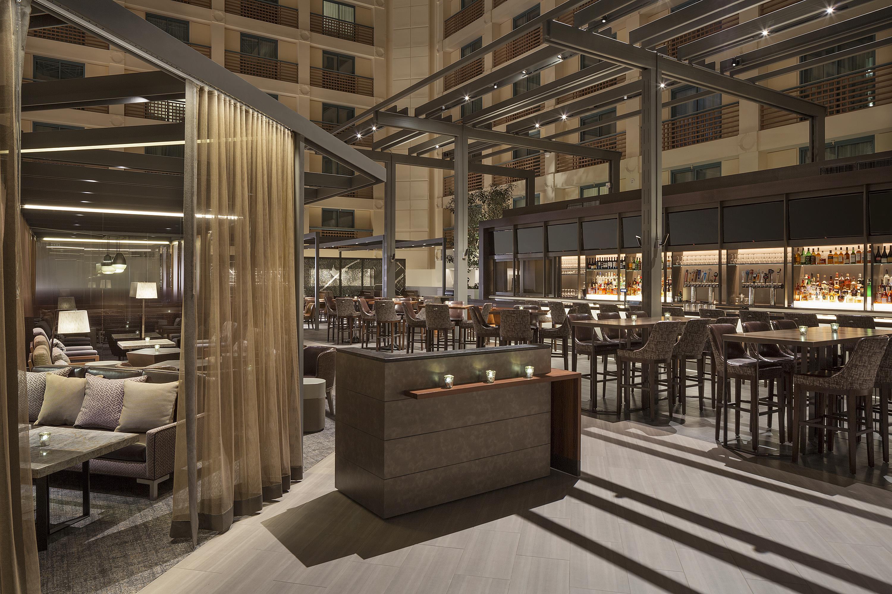 Bar Lounge | Hyatt Regency San Francisco Airport
