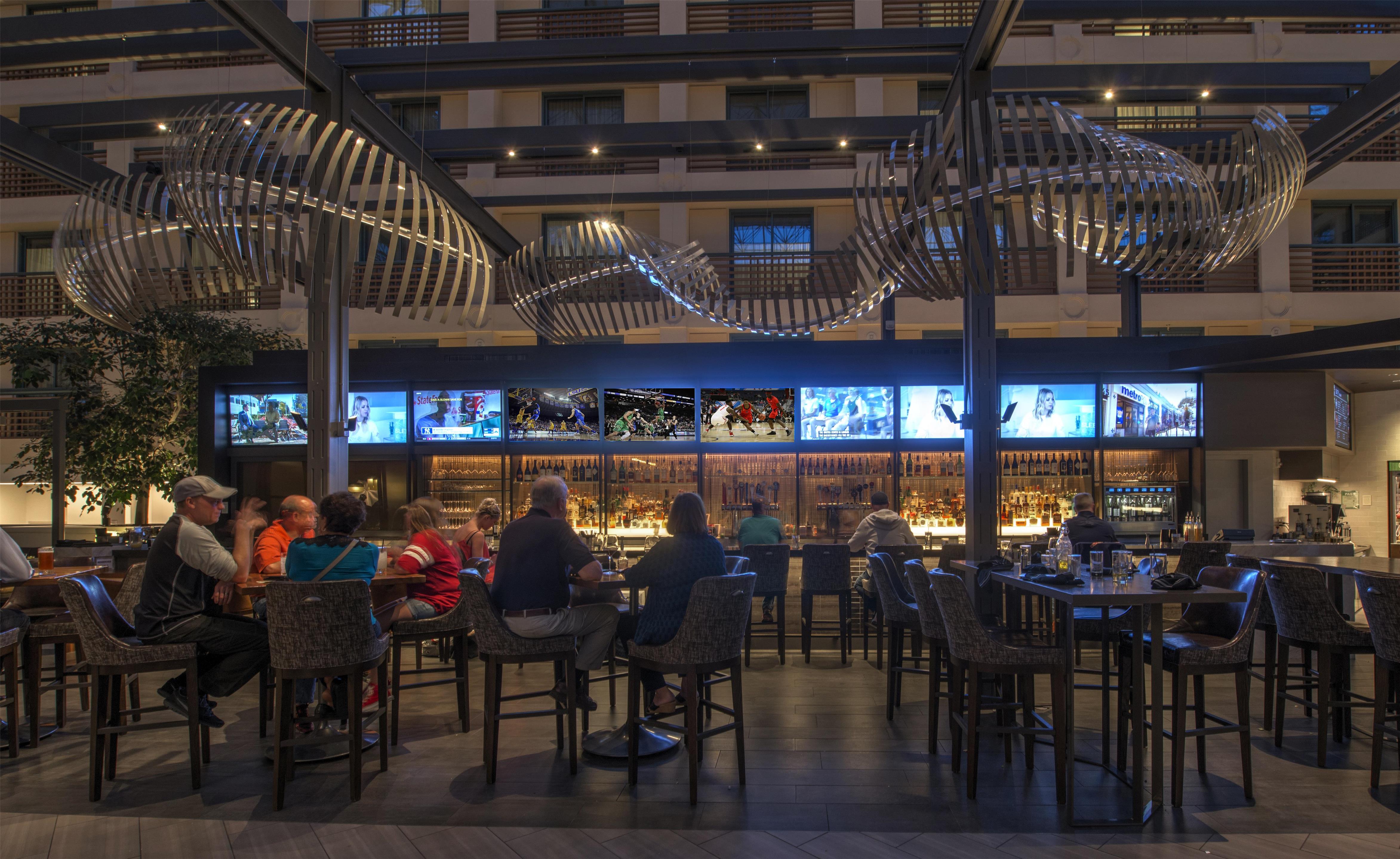 Bar Lounge | Hyatt Regency San Francisco Airport