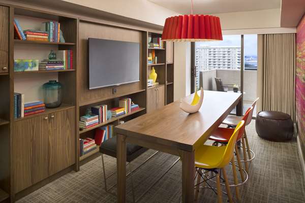 Suite - Hyatt Regency Hotel San Francisco