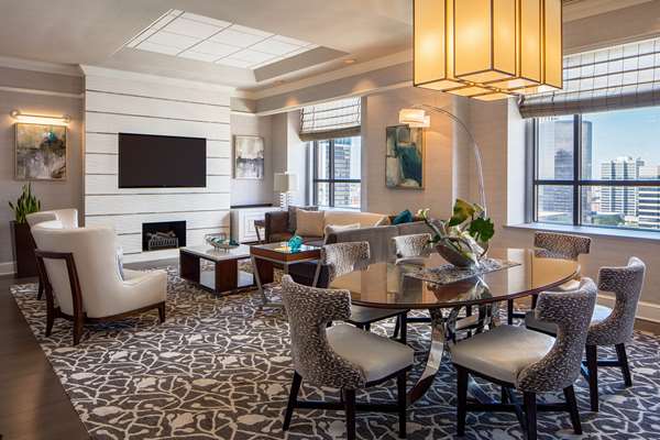 Suite - Hyatt Regency Hotel St Louis - I-44, Exits 291B & 292B