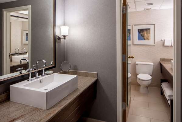  - Hyatt Regency Hotel St Louis - I-44, Exits 291B & 292B