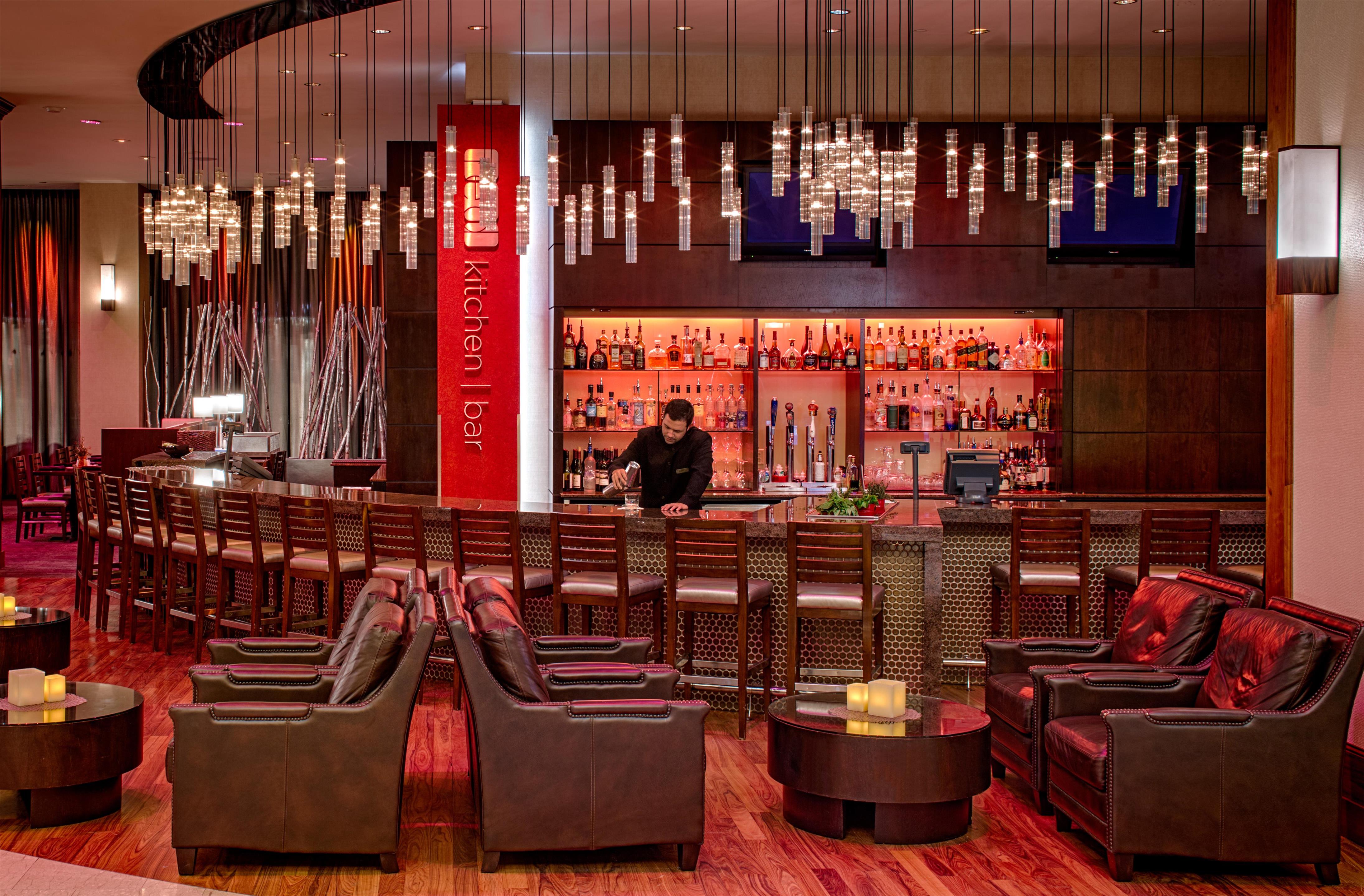 Bar Lounge | Hyatt Regency St. Louis at The Arch