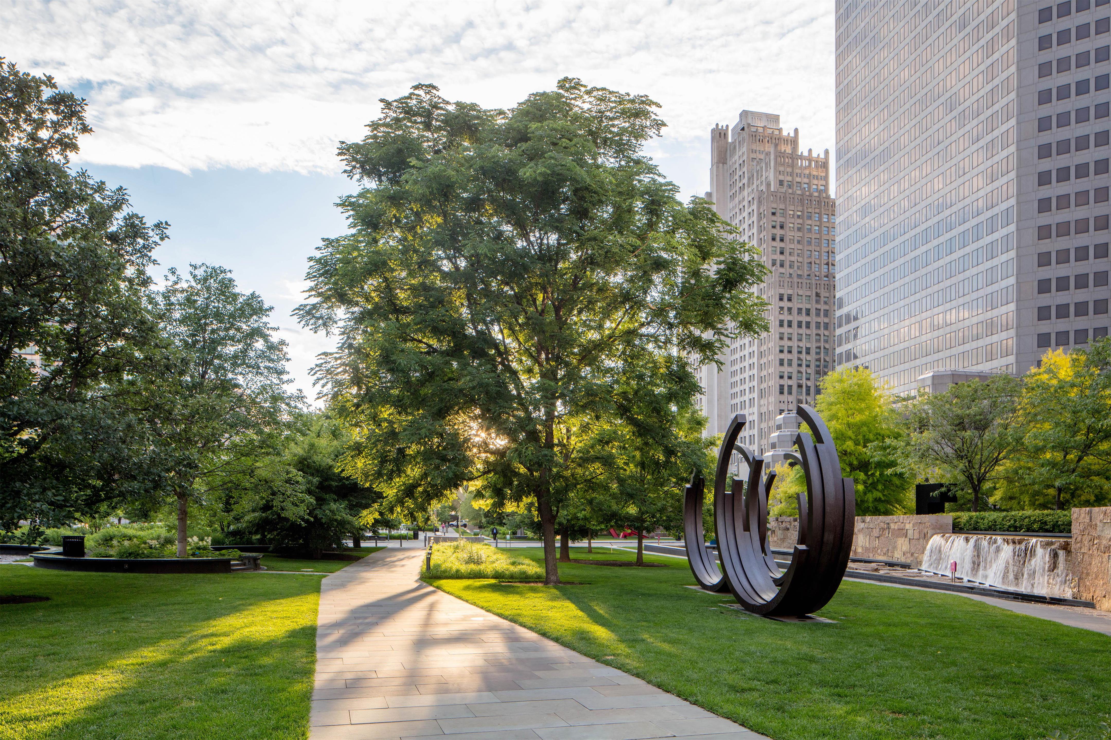 Destination | Hyatt Regency St. Louis at The Arch
