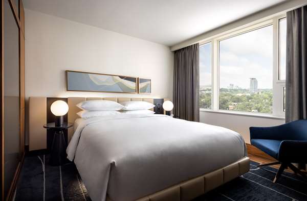 Suite - Park Hyatt Hotel Toronto