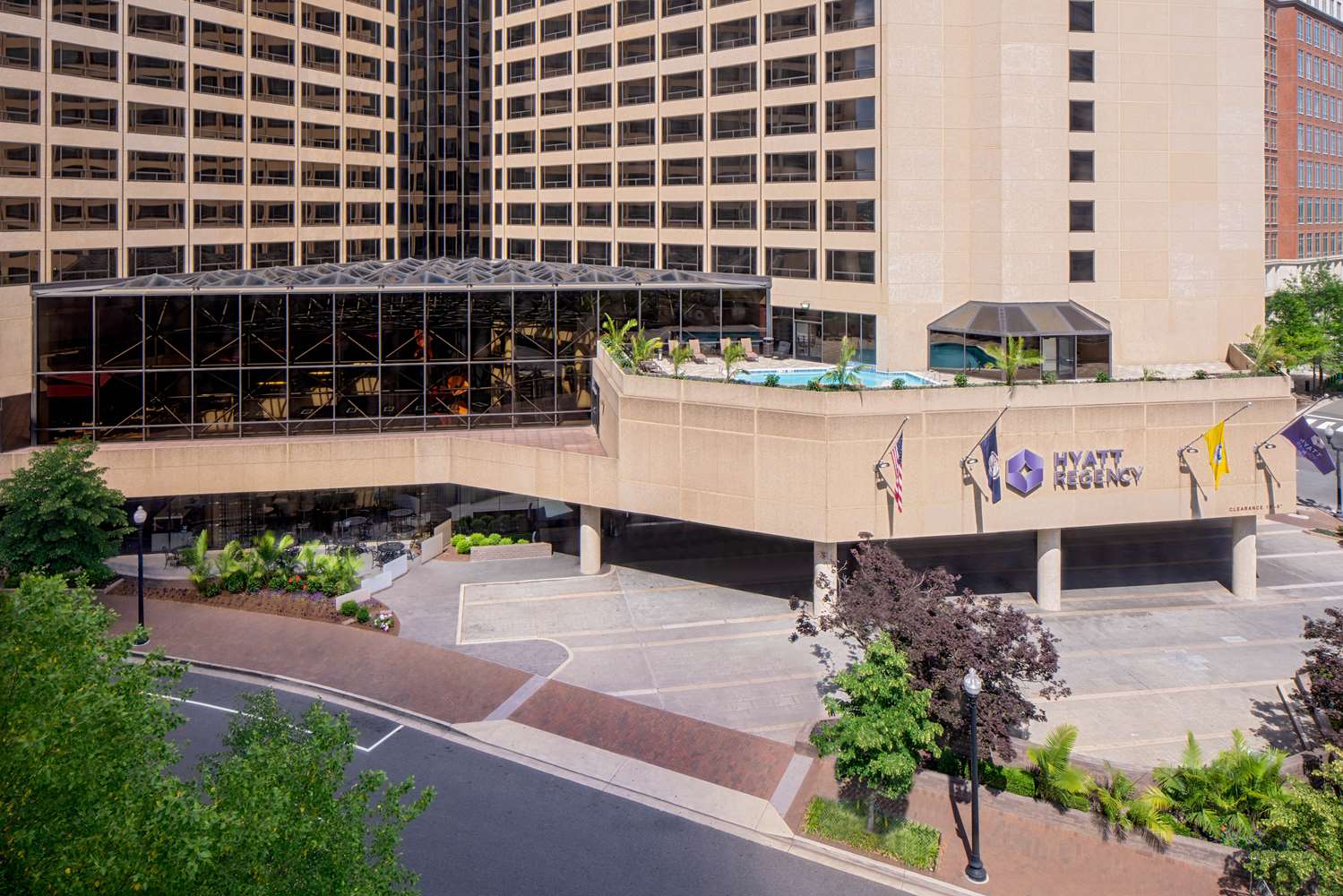 Hyatt Regency Hotel Crystal City Arlington, VA See Discounts