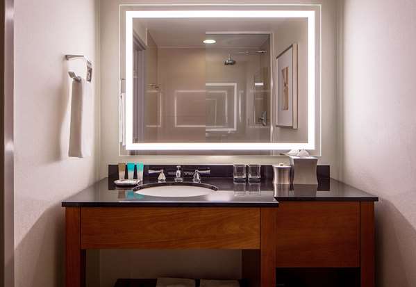  - Hyatt Regency Hotel Crystal City Arlington