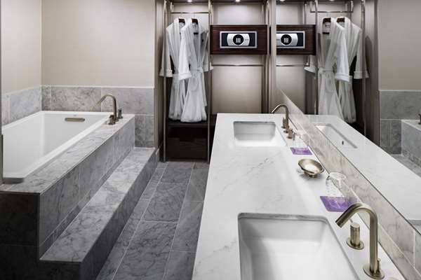 Suite - Hyatt Regency Hotel Wichita