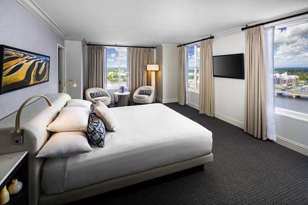 Suite - Hyatt Regency Hotel Wichita